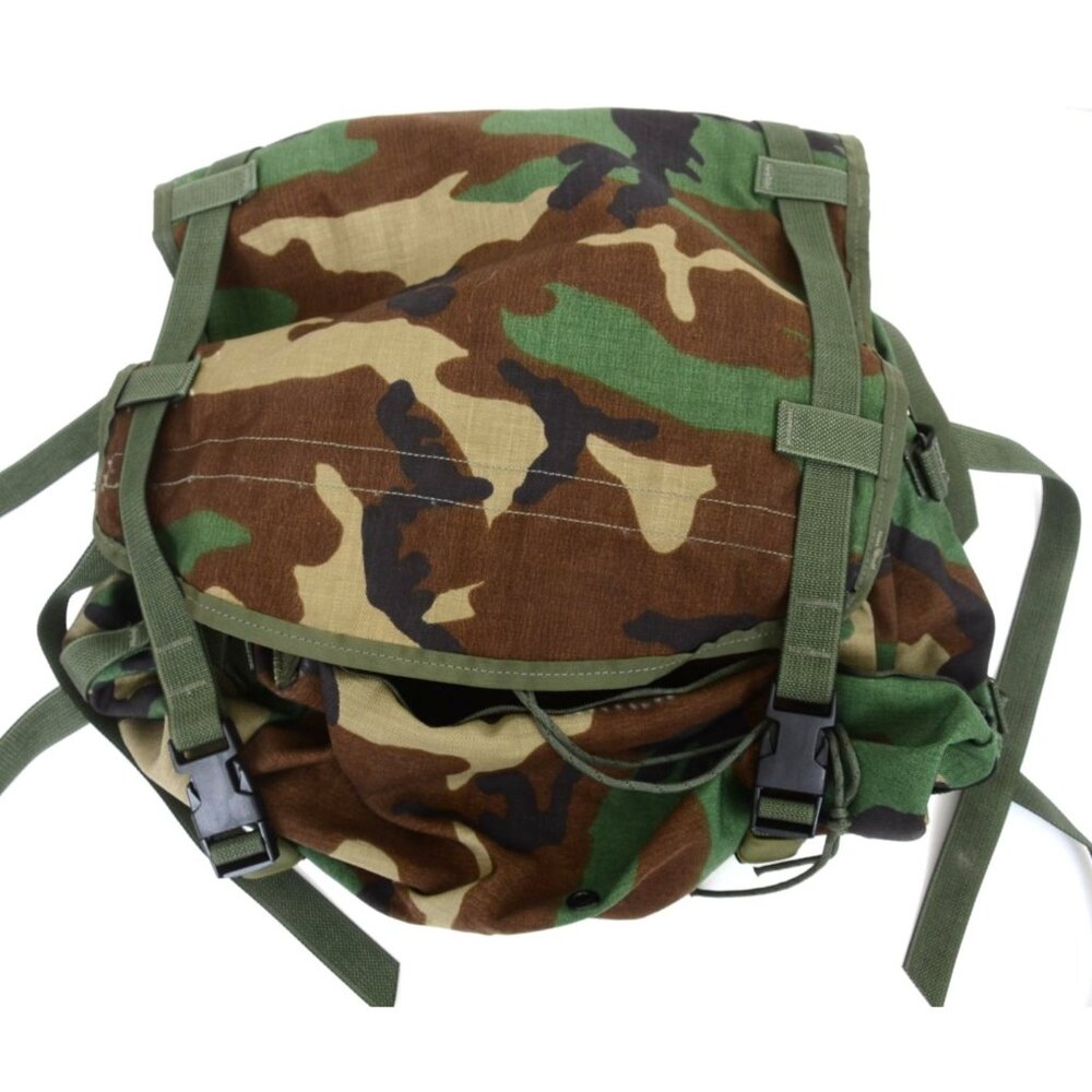 VTG Molle Camouflage Main Pack US Military Specialty Defense Backpack Rucksack